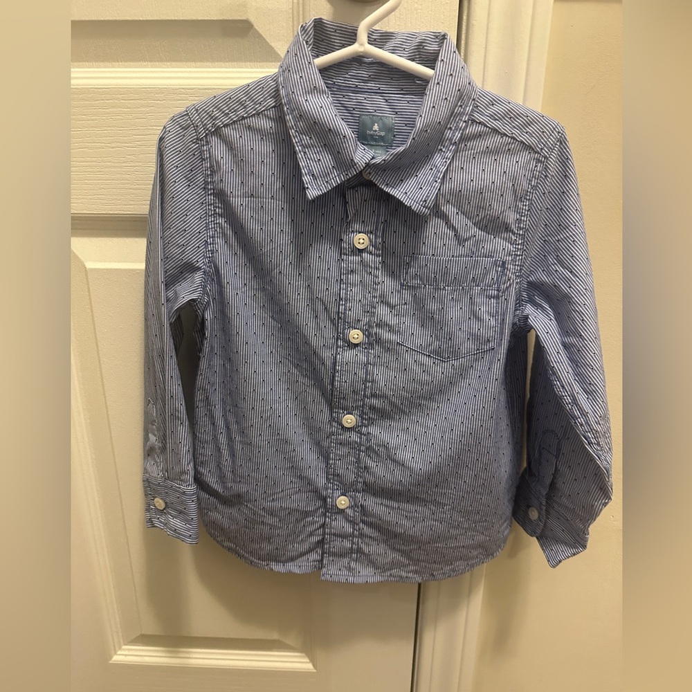 🎉BUNDLE 10 for $50🎉  BUNDLE & SAVE! GAP Kids Blue Pinstripe Button Down Shirt